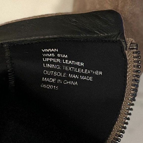 Kenneth Cole 'Vivian' Wedge Bootie, Size 6.5 Tan - Picture 12 of 14